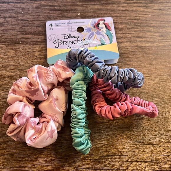 Goody Scrunchies - Picture 1 of 3